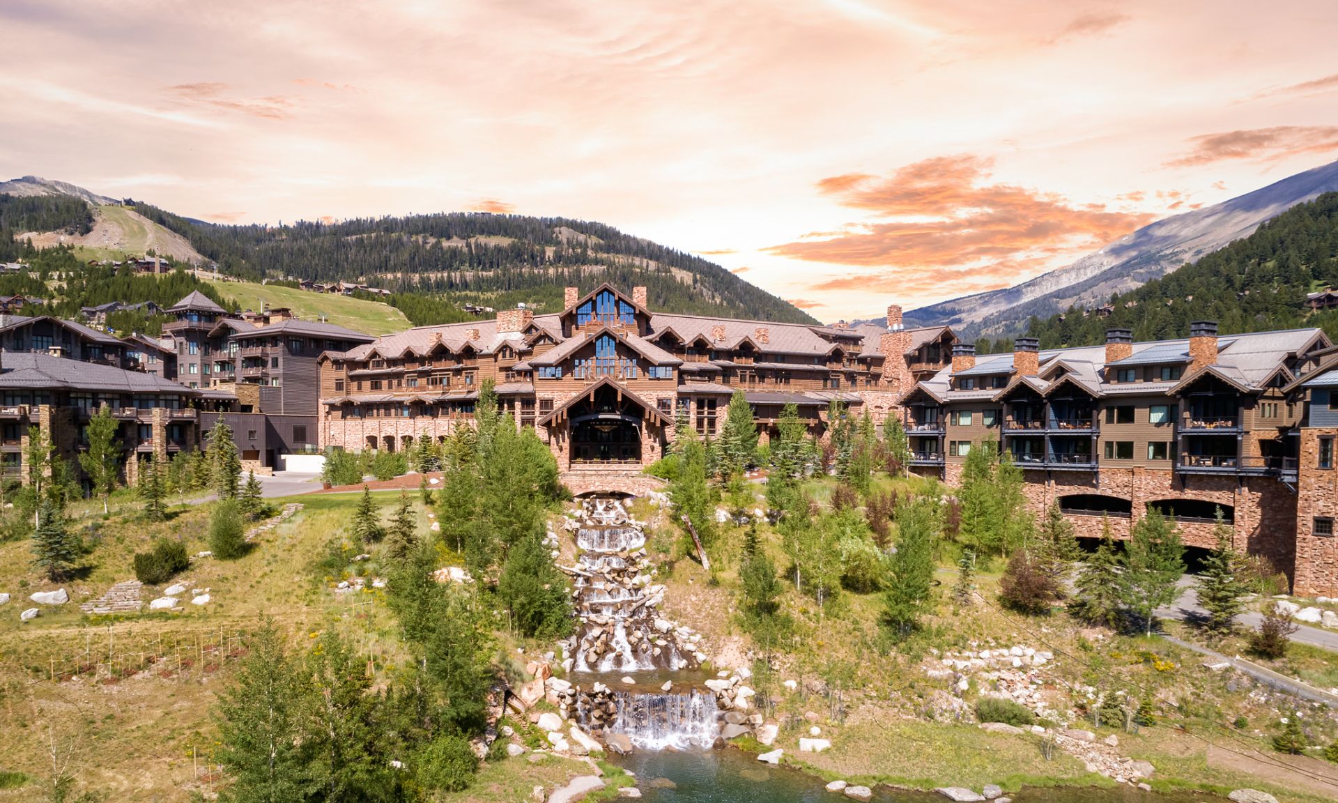 Total 57+ imagen yellowstone club Abzlocal.mx